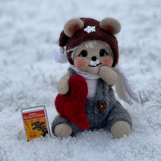 Wool needle figure Peder