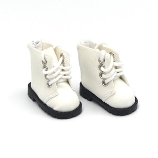 Winter shoes white