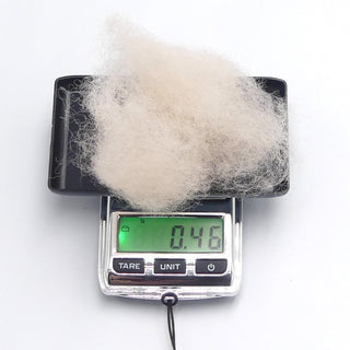 Mini digital scale, outer dimensions 7.5 x 4 cm