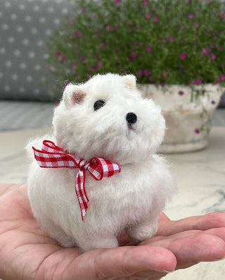 Ullnåla figur - Tia Hvit hund