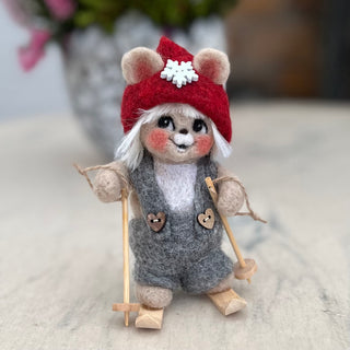 Ullnåla figur -Therese RESERVERT